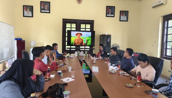 Petani Milenial Sumenep Tawarkan Solusi Hijau Lewat NPK Organik