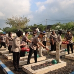 Ziarah dan Tabur Bunga, Kapolres Sumenep Pimpin Upacara Peringatan Hari Bhayangkara ke-79 di TMP Jokotole