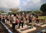 Ziarah dan Tabur Bunga, Kapolres Sumenep Pimpin Upacara Peringatan Hari Bhayangkara ke-79 di TMP Jokotole