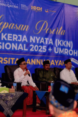9 Mahasiswa Universitas Annuqayah Dilepas Berangkat KKN Internasional Plus Umroh ke Tanah Suci 