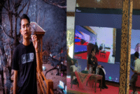 Kolase: M. Darol, Ketua MPR Madura Raya (kiri), dan Bupati Sumenep Achmad Fauzi saat menyampaikan sambutan secara virtual dalam FGD bersama pengusaha rokok. (Foto:Klik Times). 
