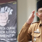 Kolase banner “Gempur Rokok Ilegal”, 
