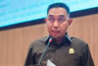 Hairul Anwar, Anggota Komisi I DPRD Sumenep, menyampaikan penolakan terhadap pembahasan Raperda Perubahan APBD 2025 yang dinilai langgar Tatib. (Foto:Ist). 