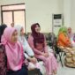 Dr. Lia Istifhama saat menghadiri HUT ke-64 IKWI Jatim di Gedung Abdul Aziz PWI Jawa Timur, Surabaya (Foto:Klik Times). 