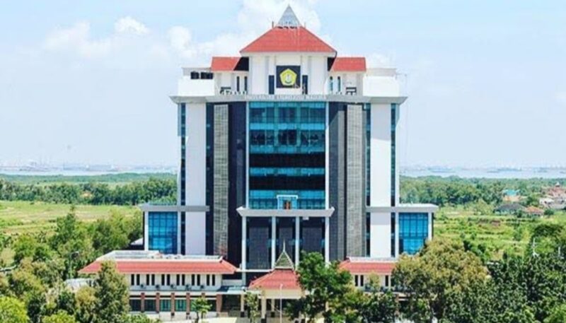 Universitas Trunojoyo Madura (UTM) Bangkalan. 