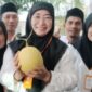 Ketua HKTI Sumenep, Nyai Hj Dewi Khalifah memaparkan rencana pengembangan empon-empon sebagai komoditas unggulan petani Sumenep. (Foto/Lensa Madura). 