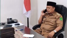 Kades Sapeken, Joni Junaidi (Foto/Klik Times). 