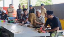 Suasana pembelian tembakau di gudang PR Bahagia milik Haji Mukmin, Sumenep. Foto/Klik Times. 