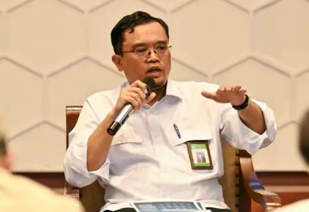 Dirjen PAUD Dasmen, Gogot Suharwoto, saat menyampaikan komitmen Kemendikdasmen dalam program digitalisasi pembelajaran. Foto/Klik Times. 