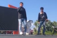Koorlap aksi, Dedy Wahyudi, meletupkan kekecewaannya atas absennya Bupati dalam aksi demontrasi. Foto/Klik Times. 
