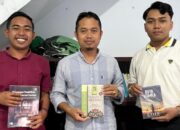 MR KAHMI UIN Madura Bagikan Buku untuk Kader HMI, Bentuk Kepedulian Alumni