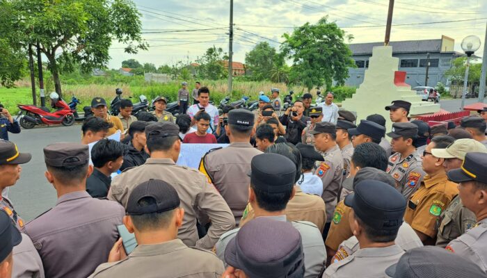 APMS Demo Dinkes, Tolak Kenaikan Status RSUD Sumenep Jadi Tipe B
