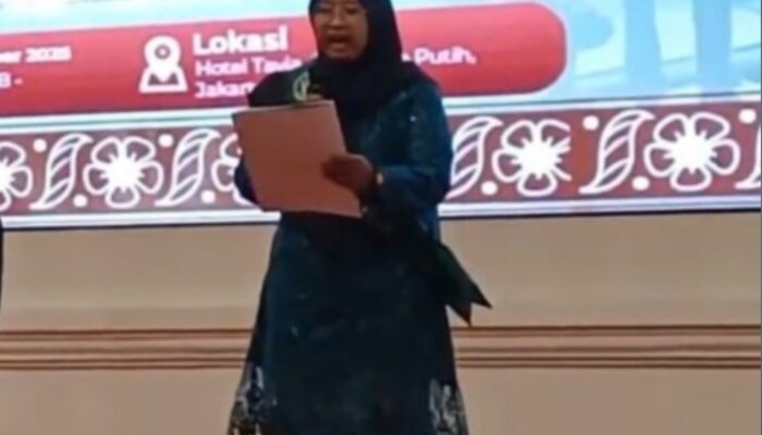 Mas’udah, Perempuan Madura yang Menyihir Dewan Juri Lewat Puisi “Rinduku Padamu, Pahlawan”