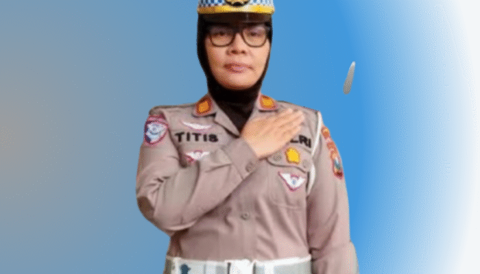 Kasat Lantas Polres Sumenep Ingatkan Pentingnya Helm SNI dan Larangan Pakai HP Saat Berkendara