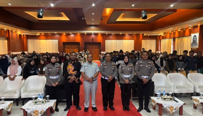 Satlantas Polres Sumenep Edukasi Mahasiswa UNIBA Lewat Police Goes To Campus