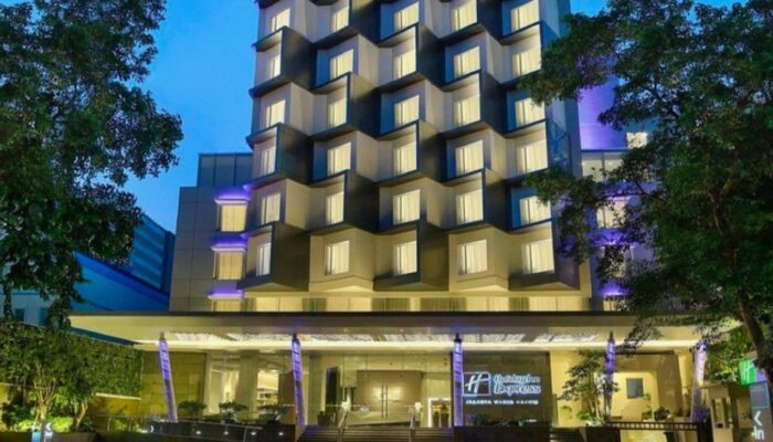 Hangatnya Sambutan ala Madura Warnai Malam JSI di Swiss-Belinn Manyar Surabaya