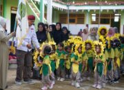 Parade Budaya dan Kreativitas Warnai Penutupan Class Meeting Madrasah Darul Ulum 2025