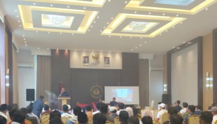 Selain Dialog Pajak dan Cukai, Komwasjak Kemenkeu RI Sosialisasikan Kanal Aduan ke Pengusaha Rokok Madura