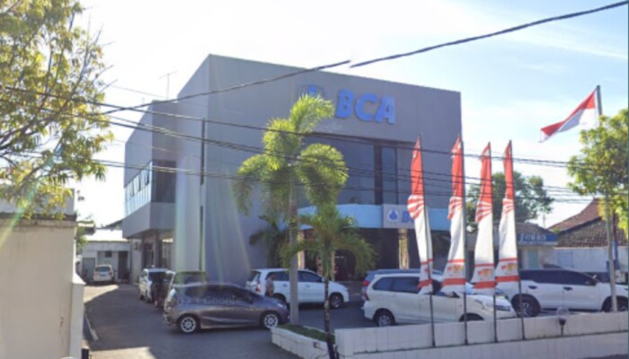 ATM BCA Indomaret DR Cipto Sumenep Gangguan, Nasabah Keluhkan Layanan