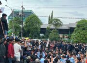 Aliansi BEM Nusantara Jatim Demo di DPRD, Soroti Represivitas dan Dugaan Militerisme