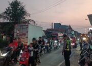 Polres Pamekasan Kawal Tradisi Per-Peran di Tlanakan, Arus Lalu Lintas Tetap Kondusif