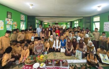 Istri Ketum PKB, Hj. Rustini, Rayakan Ulang Tahun dengan Gerakan Literasi dan Berbagi di Gunungkidul
