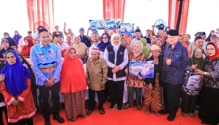 HLUN 2026 di Jatim, Gubernur Khofifah Salurkan Bantuan dan Perkuat Perlindungan untuk 54 Ribu Lansia