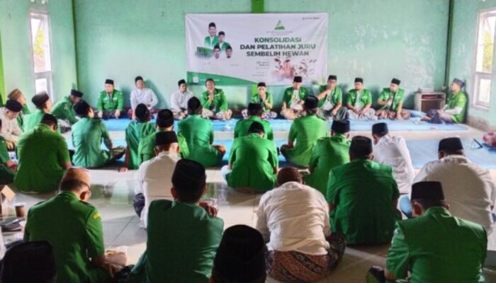 Jelang Hari Raya Kurban, GP Ansor Sumenep Bekali Kader Teknik Penyembelihan Hewan Sesuai Syariat