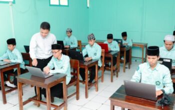 SMK Raudlatul Mutaalimien Probolinggo Padukan Teknologi dan Pendidikan Pesantren