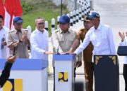 Prabowo Resmikan Jalan 1.151 Km di Sampang, Tegaskan Jalan Daerah Jadi Urat Nadi Ekonomi