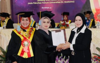 Dikukuhkan Jadi Guru Besar Unitomo, Prof Sri Astutik Desak Rekonstruksi Hukum Bank Digital