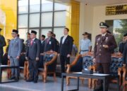 Khidmat! Upacara Hari Bhayangkara ke-80 di Polres Pamekasan Diwarnai Penganugerahan Tanda Kehormatan
