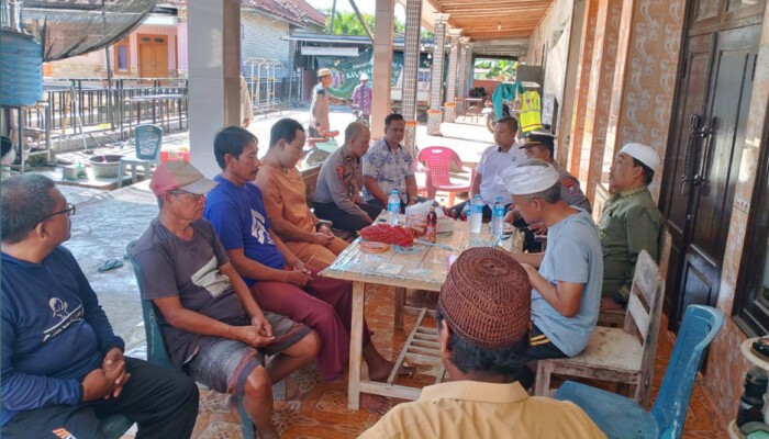 Geger! Jenazah Perempuan Ditemukan di Parit Sawah Gapura, Polisi Dalami Penyebab Kematian