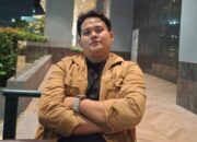 Hukum di Antara Dua Gerbong Kekuasaan: Menjelang Republik Menuju Pembusukannya