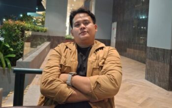 Hukum di Antara Dua Gerbong Kekuasaan: Menjelang Republik Menuju Pembusukannya