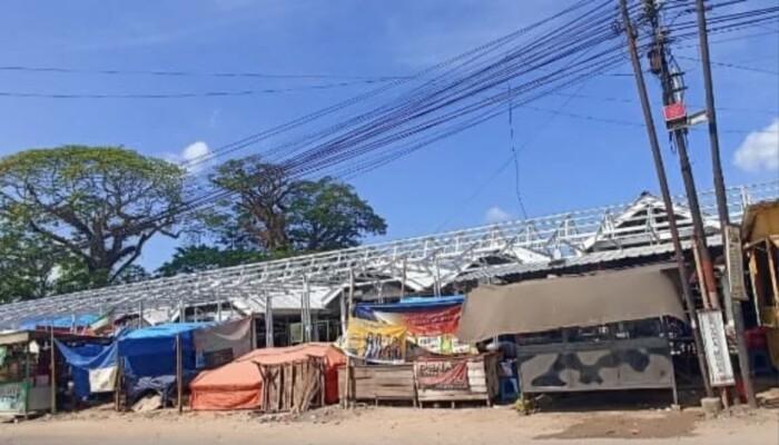 Pembangunan Lapak Pasar Ganding Tuai Polemik, LBH Taretan Desak Pemkab Jelaskan Dasar Hukumnya