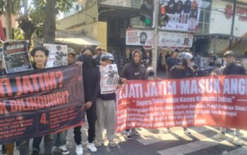 Demokrasi Dibungkam, Aksi “Quo Vadis Kejati Jatim?” Dihalangi Polisi, Muncul Surat Pembatalan Siluman
