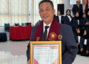 Tempuh 180 Kilometer, Nur Ahmadi Raih IPK 4,00 dan Jadi Lulusan Terbaik Magister Hukum Unira