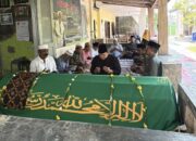 Mbah Hosen, Suporter Tertua Madura United, Tutup Usia, Achsanul Qosasi: Cinta Tim Bukan Soal Usia