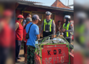 Satlantas Polresta Sumenep Sosialisasikan Larangan Bentor kepada Pengemudi di Pelabuhan Kalianget