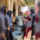 KKN UA Posko 34 Sediakan Tempat Sampah di Pesantren Nurul Jadid Rosong