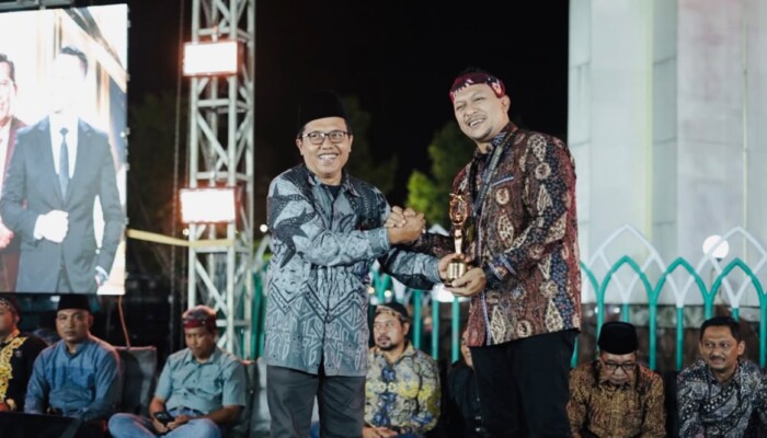 Dari Bisnis ke Aksi Sosial, Bang Ali Raih Penghargaan Influential Leader Awards 2026